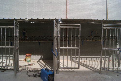 氮气、氧气汇流排房