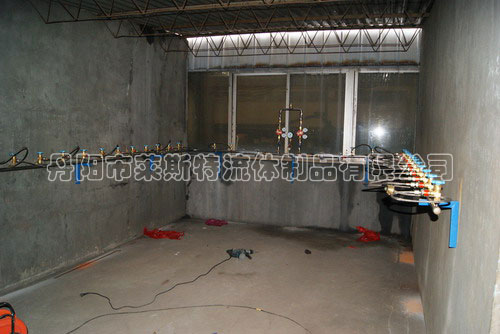 丙烷汇流排现场